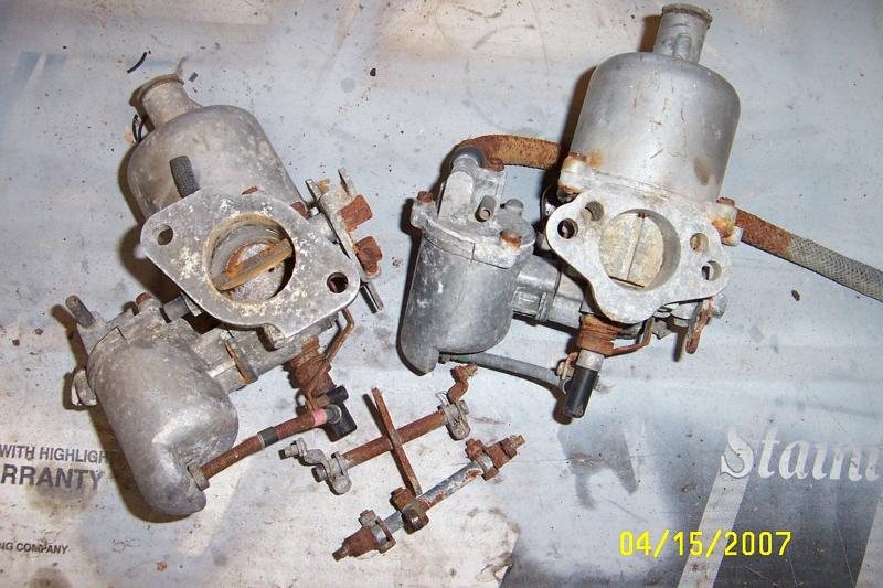 corroded carbs0002.jpg